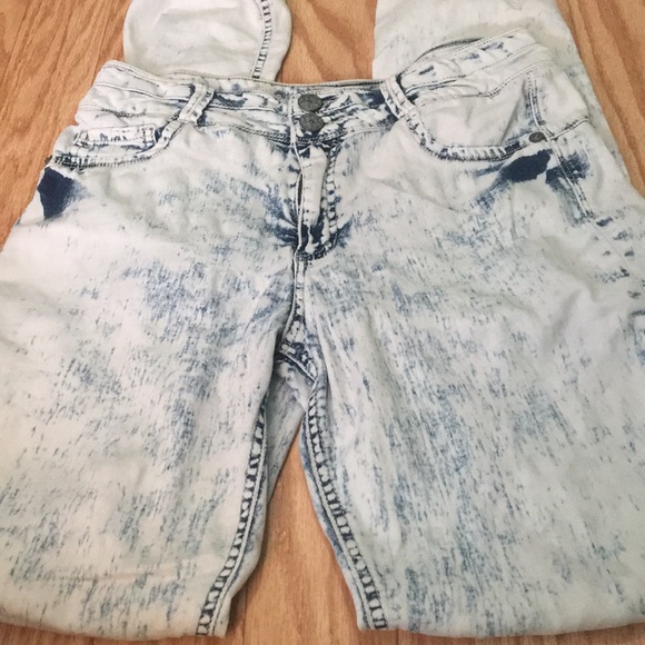 High waisted cute Bleached pants - Picture 1 of 3